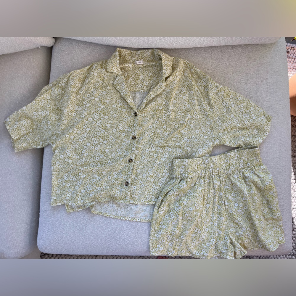 Billabong love to lounge matching set